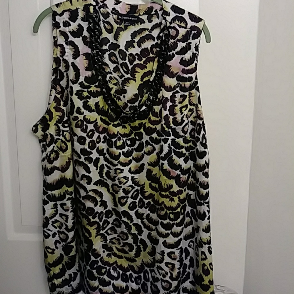 Cute animal print top